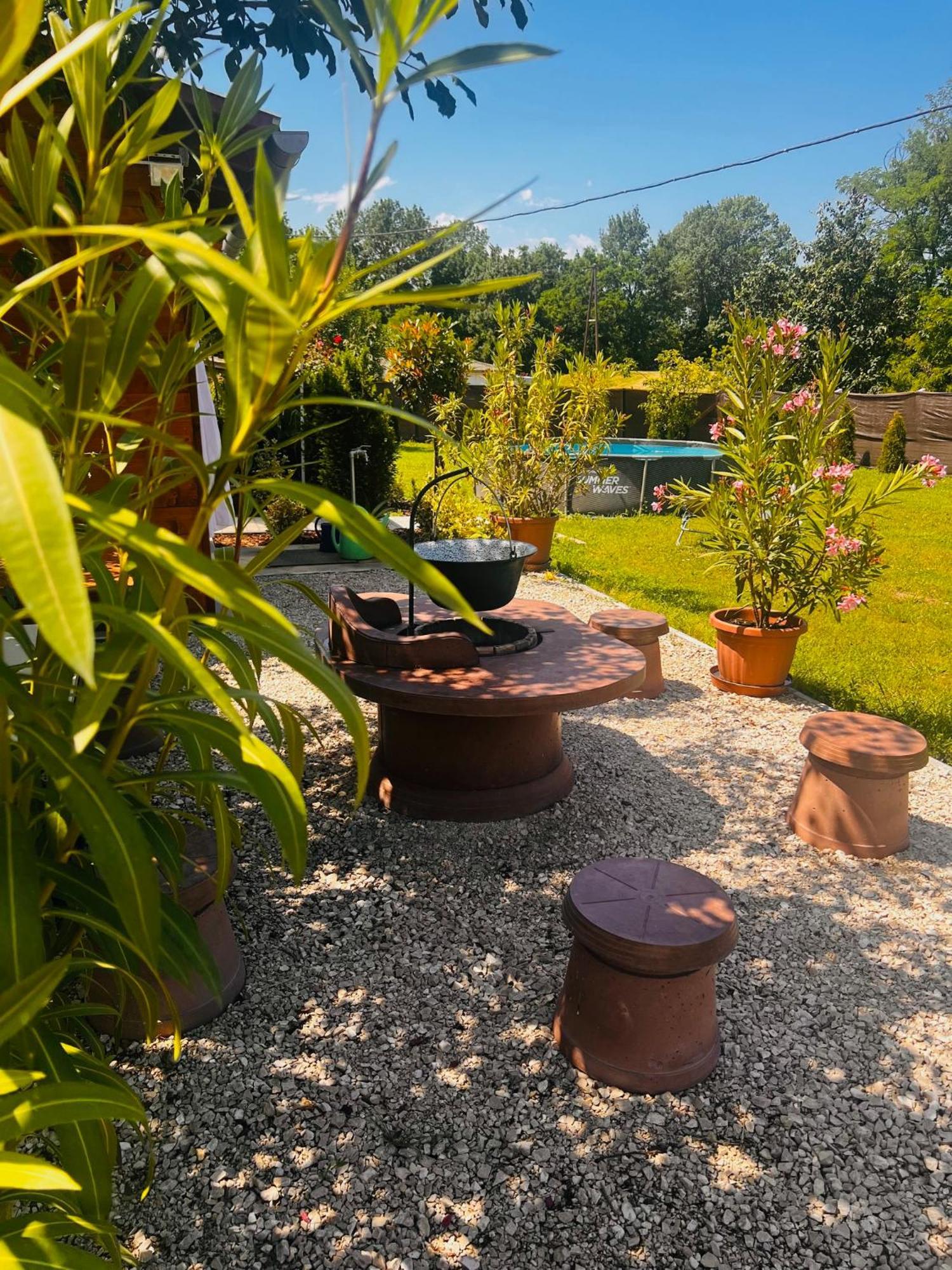 Arany Vendeghaz Villa Szarvas Luaran gambar